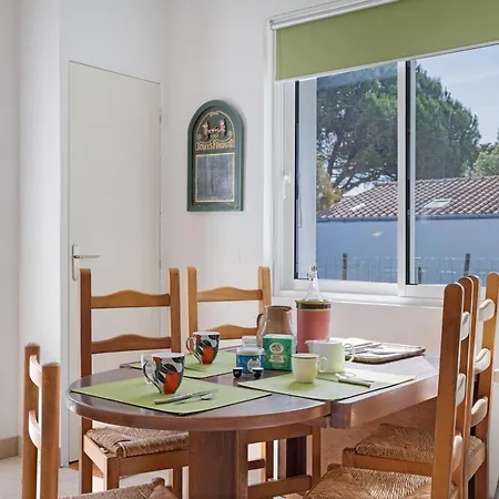 Prázdninový dům Maison Des Pins - A