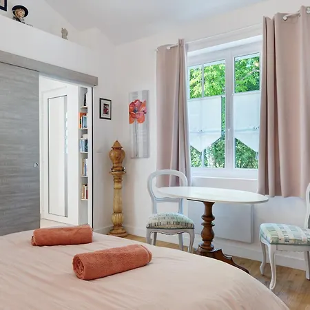Maison Des Pins - A Nyaraló